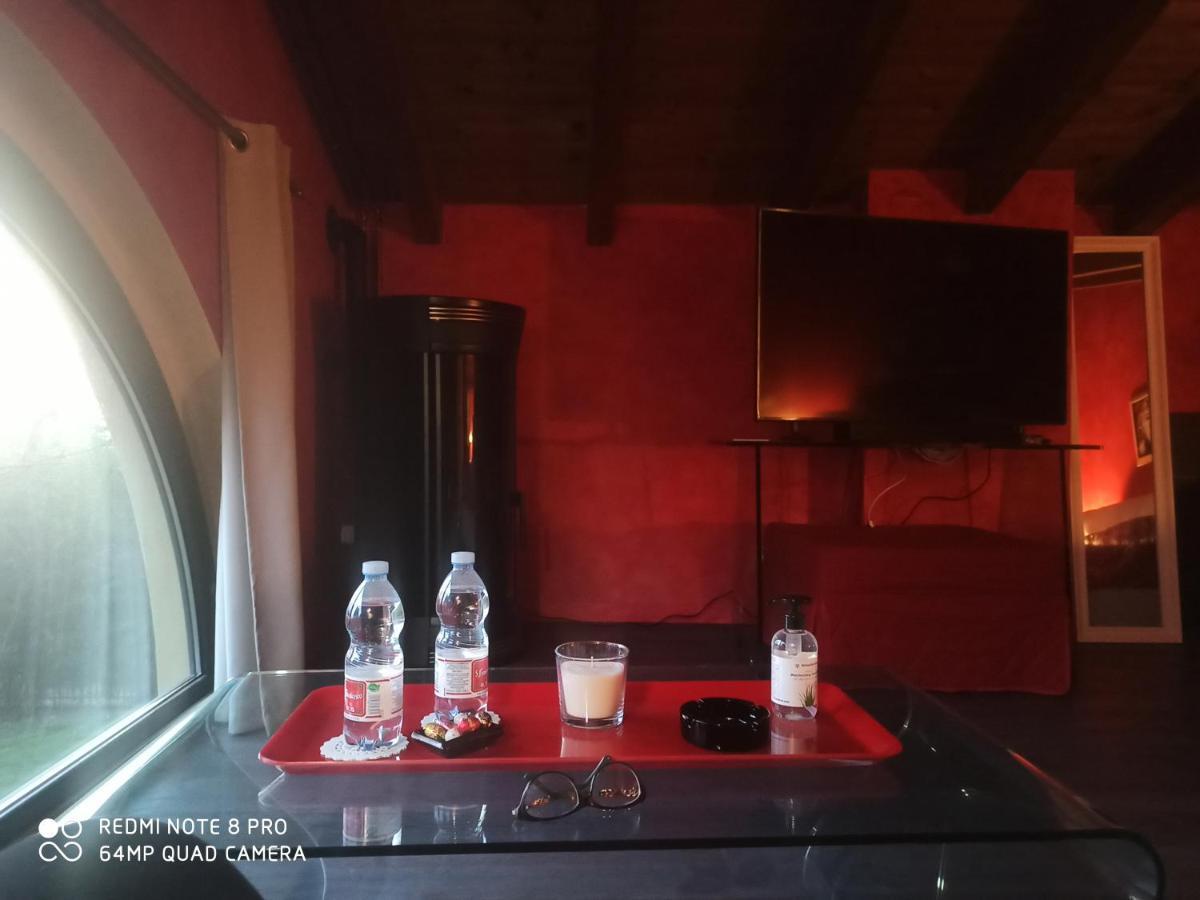 Casa Vacanze Soleluna Монтикьяри Экстерьер фото