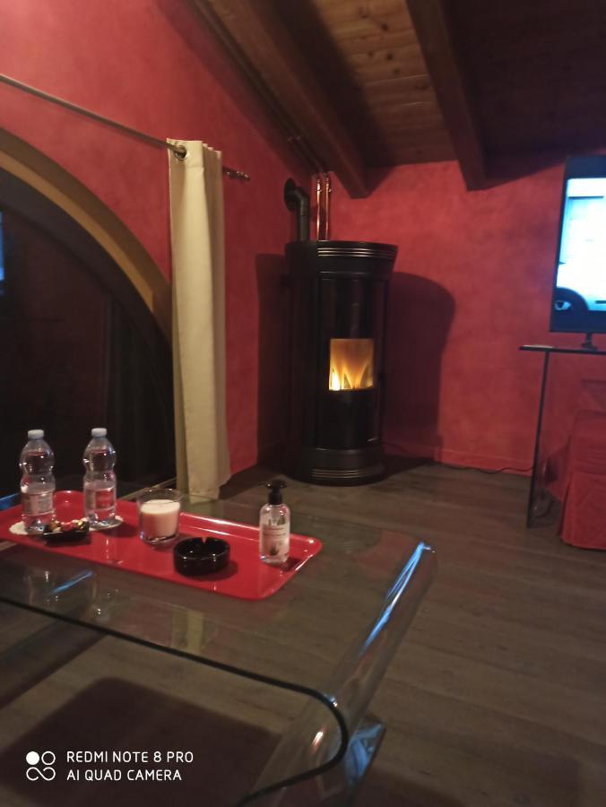 Casa Vacanze Soleluna Монтикьяри Экстерьер фото