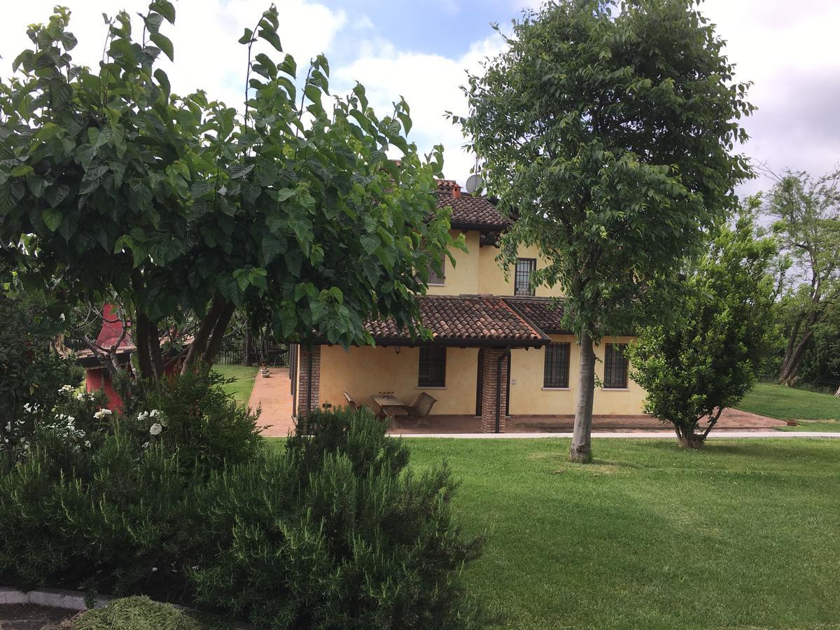 Casa Vacanze Soleluna Монтикьяри Экстерьер фото